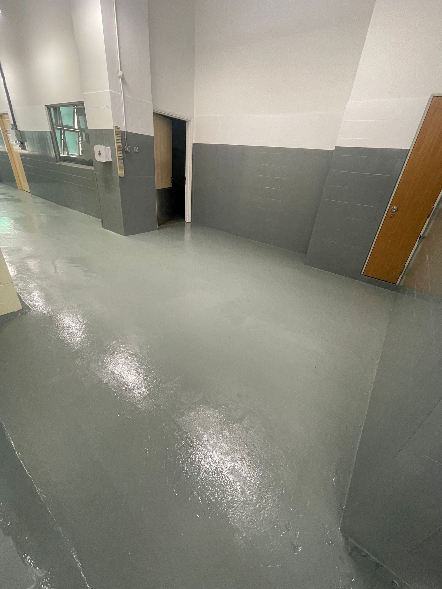 Floor Polish and Varnish Service in Singapore – Tasfia Engineering & Construction Pte Ltd